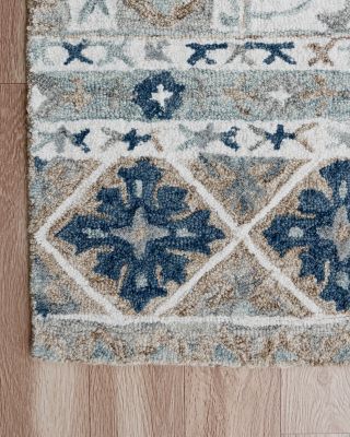 Hans Traditional Floral Mosaic Area Rug, 93" x 117"