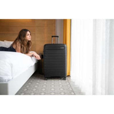 Elevation™ Plus Large Spinner Suitcase