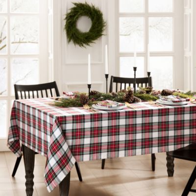 Christmas Classic Holiday Plaid Cotton Tablecloth, 70" x 52"