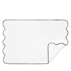 Matouk Cairo Scallop Quilted Mat In Navy