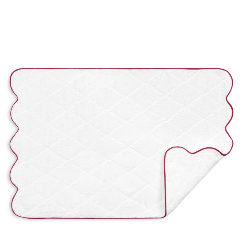 Matouk Cairo Scallop Quilted Mat in Rally Red