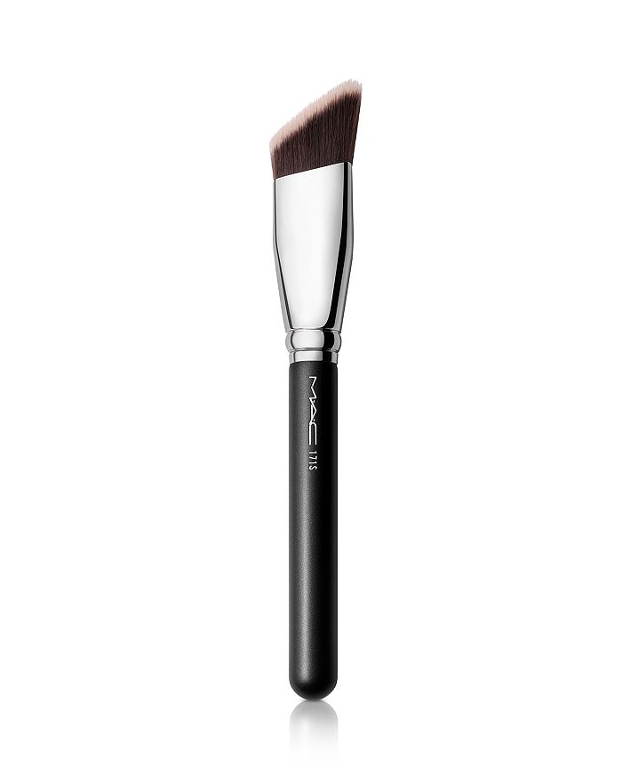 M·A·C - 171 Smooth Edge All-Over Face Brush