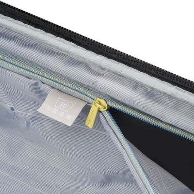 Cruise 3.0 Carry On Expandable Spinner Suitcase