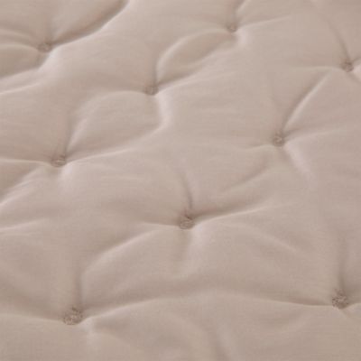 Triomphe Queen Coverlet
