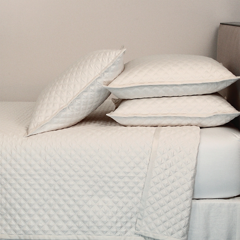Ann Gish Double Diamond Coverlet Set, King In White