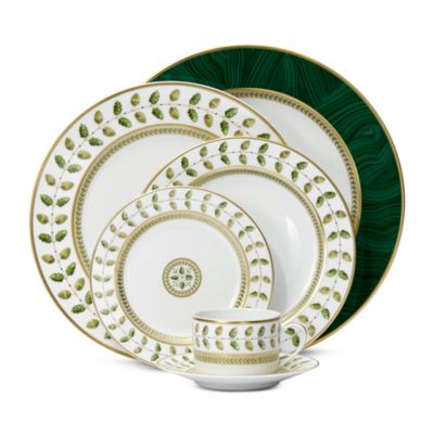 Constance Dinner Collection