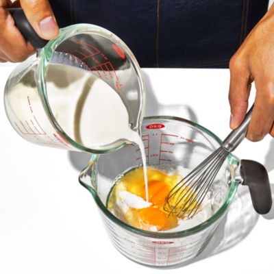 2-Cup Glass Measuring Cup