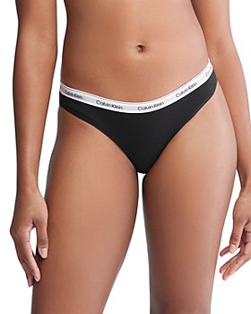 Calvin Klein Underwear Women's Pure Seamless Thong, Black, X-Small : :  Clothing, Shoes & Accessories