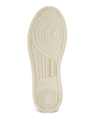 Men's Medalist Low Top Sneakers