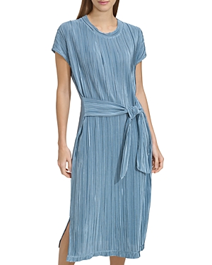 Shop Marc New York Short Sleeve Plisse Midi Dress In Denim Combo