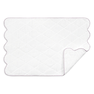 Matouk Cairo Scallop Quilted Mat In Lilac