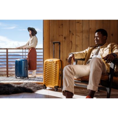 Proxis Carry On Spinner Suitcase