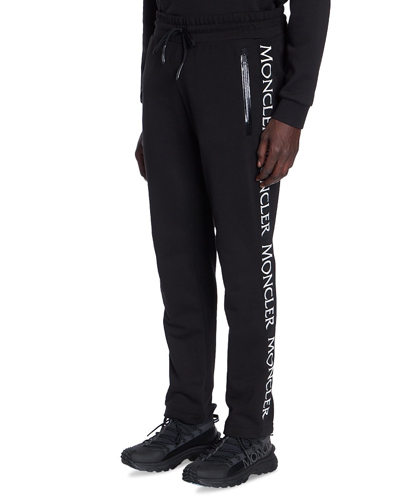 Moncler Embroidered Logo Drawstring Sweatpants In Black