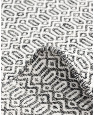 Timeless Rug Designs Chatham S8018 Area Rug, 3&#39; x 5&#39;