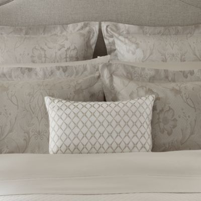 Amaro Linen Decorative Pillow