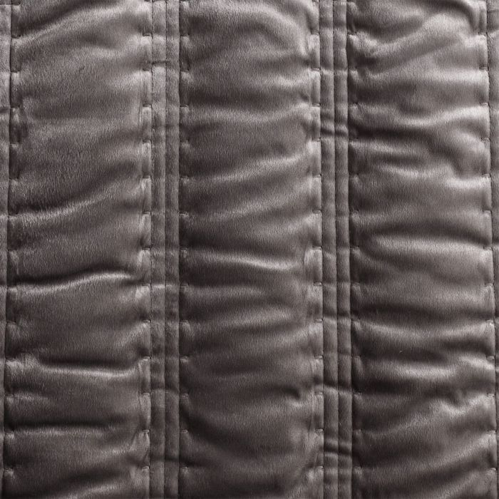 Velvet Linear Stitch 3 Piece Quilt Set