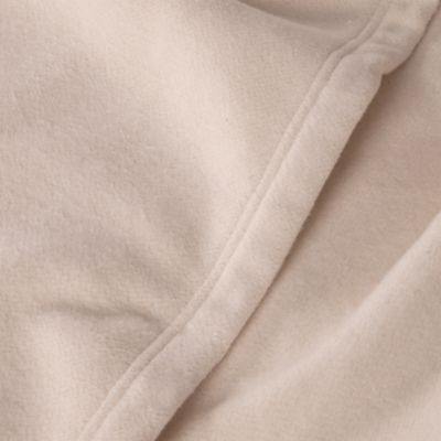 Billie Blanket, Queen