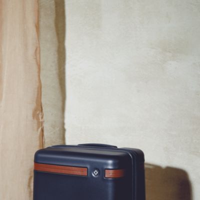 Virtuosa Expandable Carry On