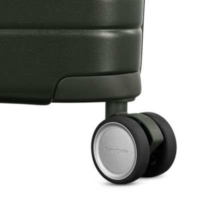 Virtuosa Expandable Carry On