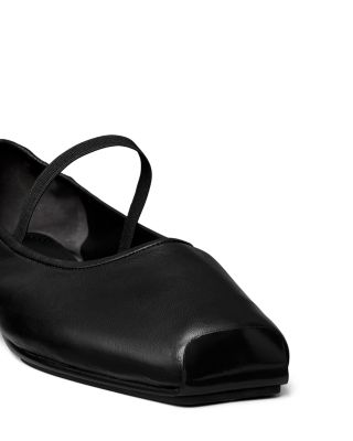 Women's Runway Ballet Flats