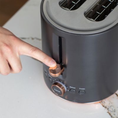 Caf&amp;eacute;™ Express 2 Slice Toaster