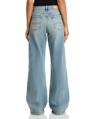 Lotta Wide Leg Jeans in Amuse Me