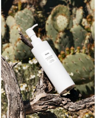 Be Clean, Be Moist Cleansing Gel