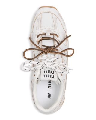 x New Balance Women's Low Top Sneakers