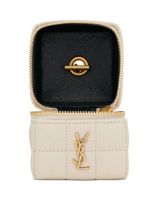 Cassandre Matelasse Carre Cube on Chain