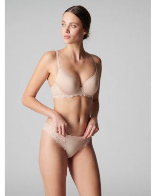 Caresse 3D Plunge Lace Underwire Bra