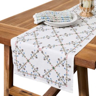 Villa Seville Linen Table Runner, 90" x 18"