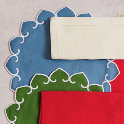 Tessuti Round Placemats with White Stitching, Set of 4