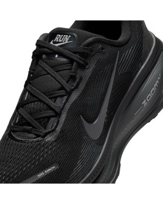 Men's Vomero 18 Sneakers in Dark Smoke/Black/Black