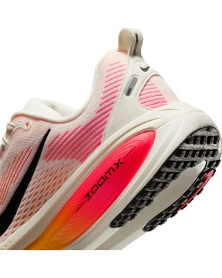 Women's Vomero 18 Sneakers