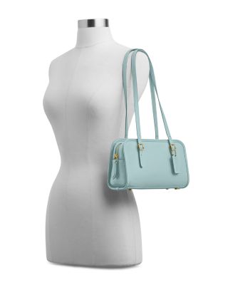 Glove Swing Zip Shoulder Bag