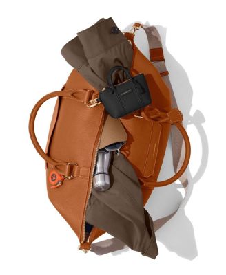 The SABREMOJI Weekender Charm