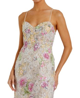  Floral Embellished Sleeveless Bustier Gown