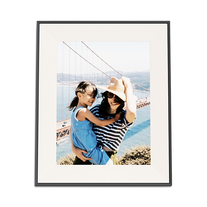 Aura Aspen Digital Photo Frame In White