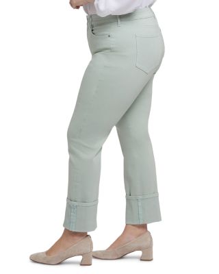 Marilyn Cuffed Straight Jeans in Tomatillo