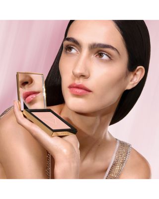 Light Glowing Highlighter Powder