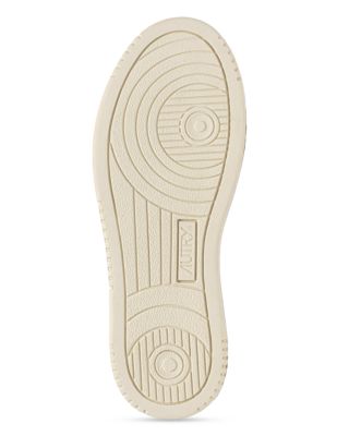 Men's Medalist Low Top Sneakers