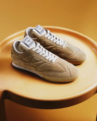 Women&#39;s Kick Sneakers