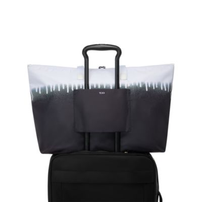 Voyageur Just In Case Large Zip Tote Bag