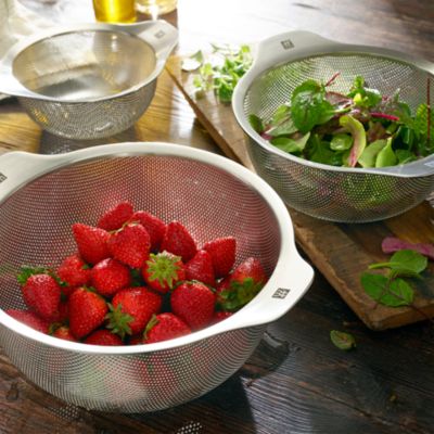 6 Piece Stainless Steel Nesting Bowls and Table Strainers Set