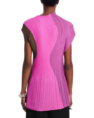 Abstract Tint Pleated Top