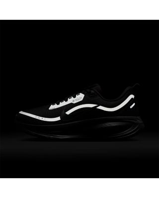 Women&#39;s Vomero 18 GTX Sneakers