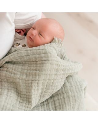 Multi Layer Ombr&eacute; Muslin Blanket