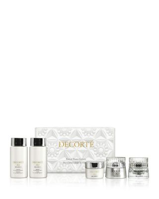 Gift with any $200 Decort&eacute; purchase!
