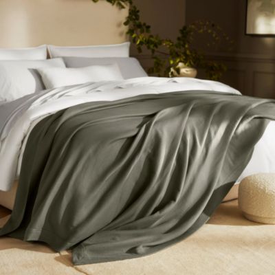 Essential Bed Blanket