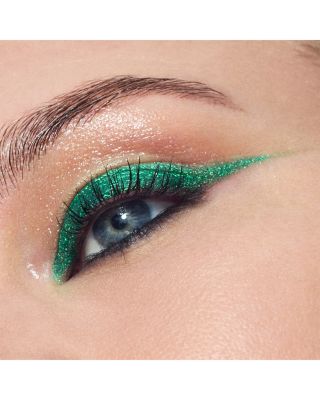 Metallic Dazzleshadow Liquid Eye Shadow